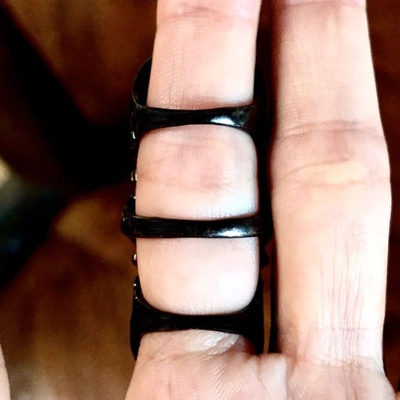 GORGEOUS SILVER GUNMETAL CZ COVERED JOINTED FULL FINGER SHIELD KNUCKLE RING NWT - Picture 10 of 11